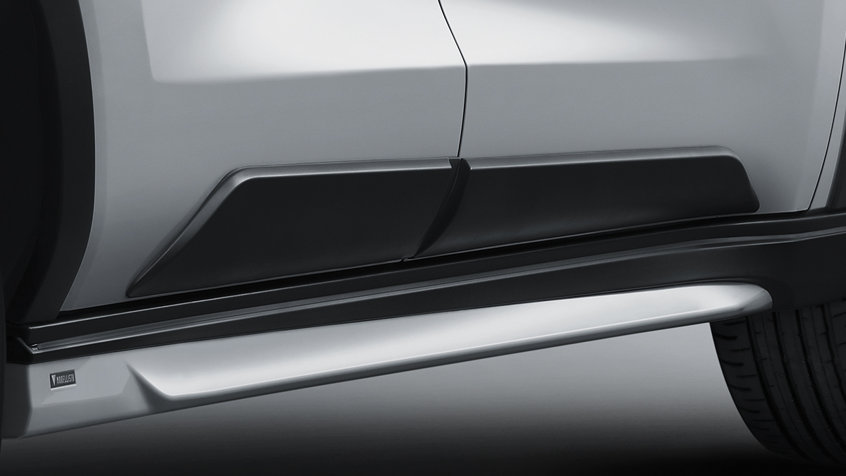 Side Body Moulding with Side Skirt Modellista