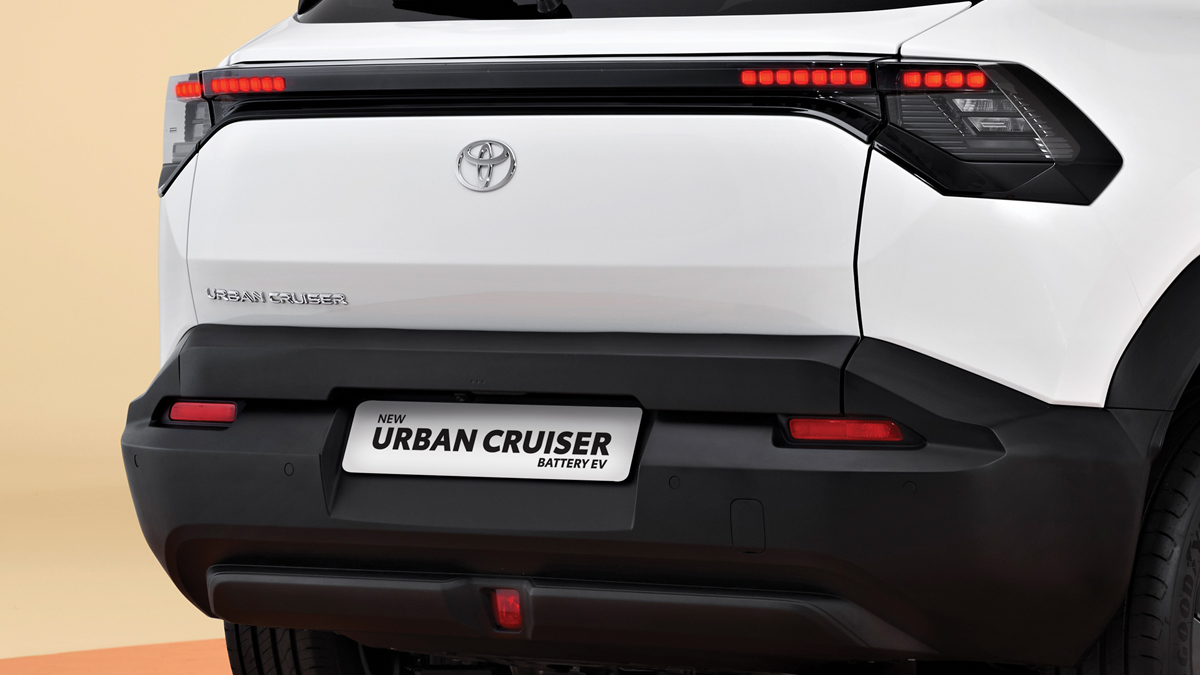 New Rear Combination Lamp and Tailgate Shape