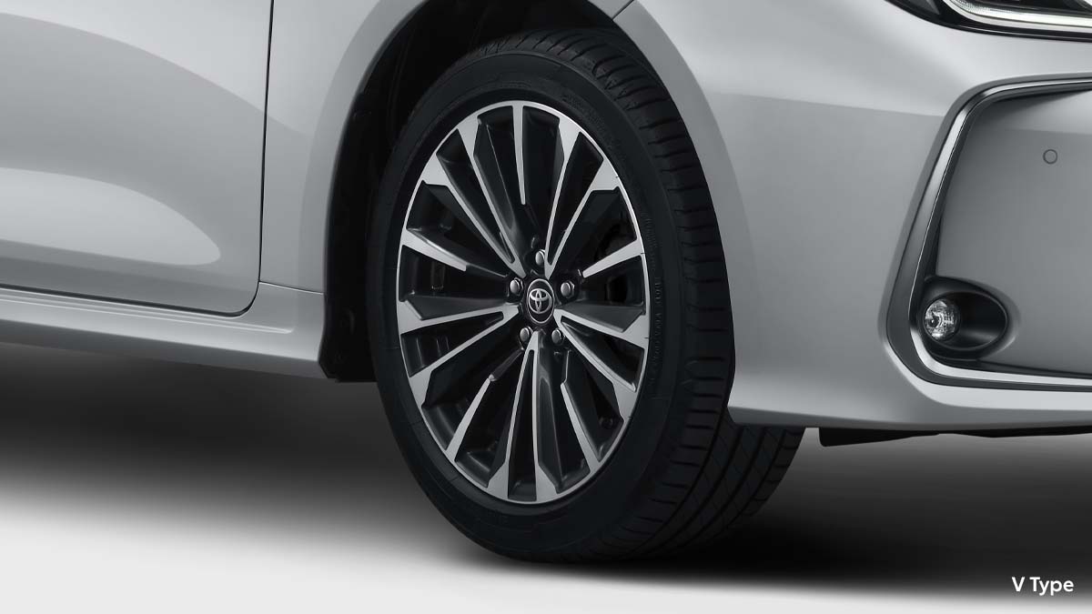 Striking 17" Alloy Wheels