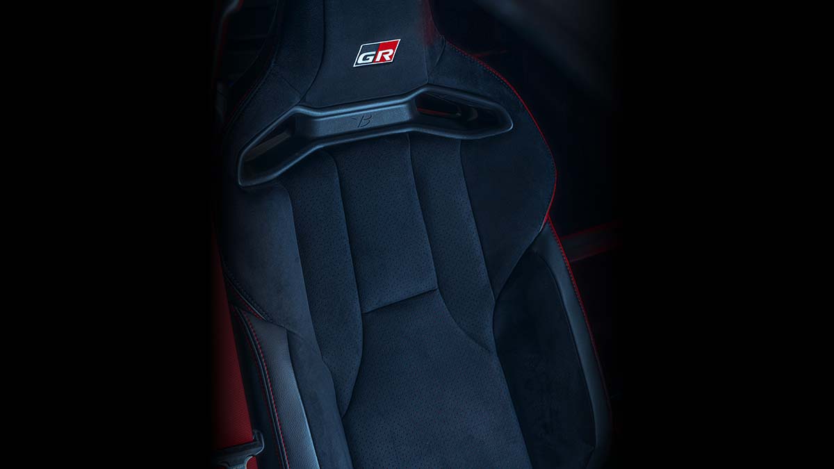 Sport Seat with GR Logo