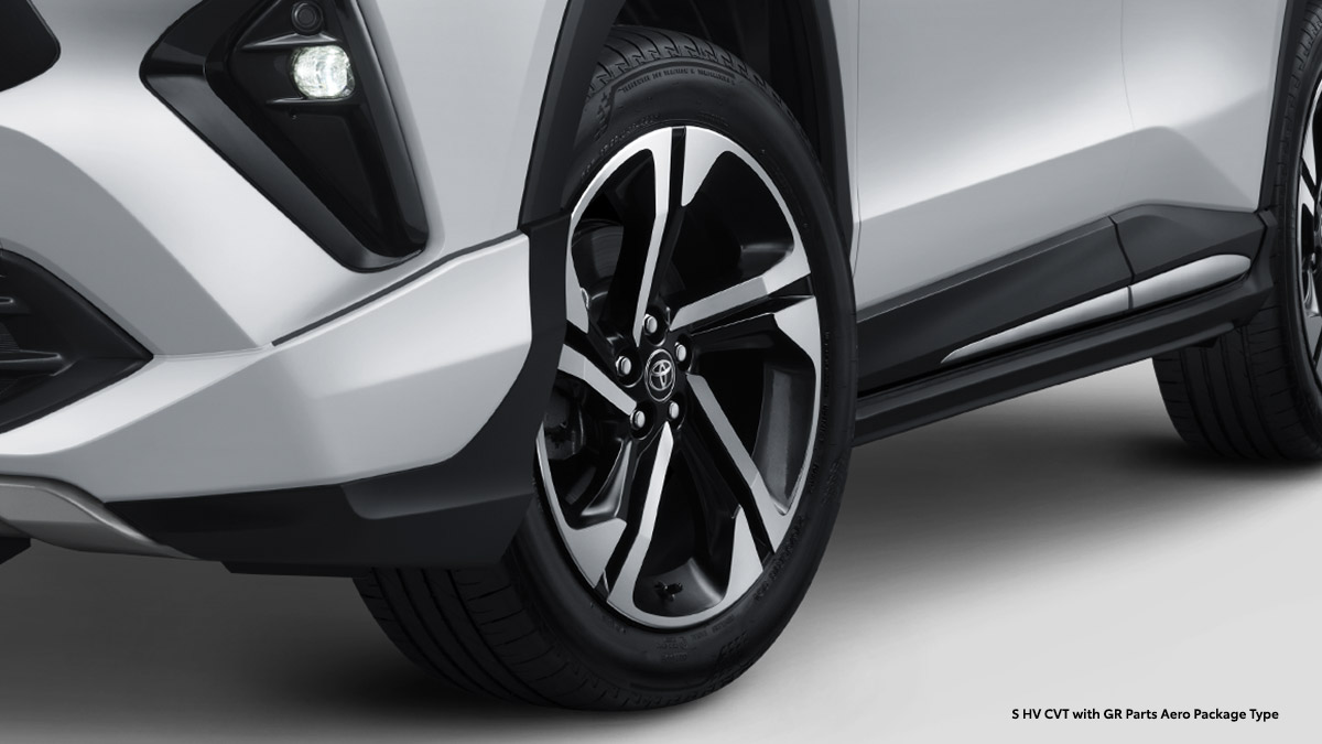 Stunning 18" Alloy Wheel (All S Type)