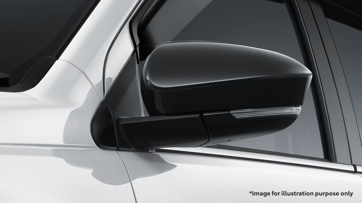 Sporty Outer Mirror Cover