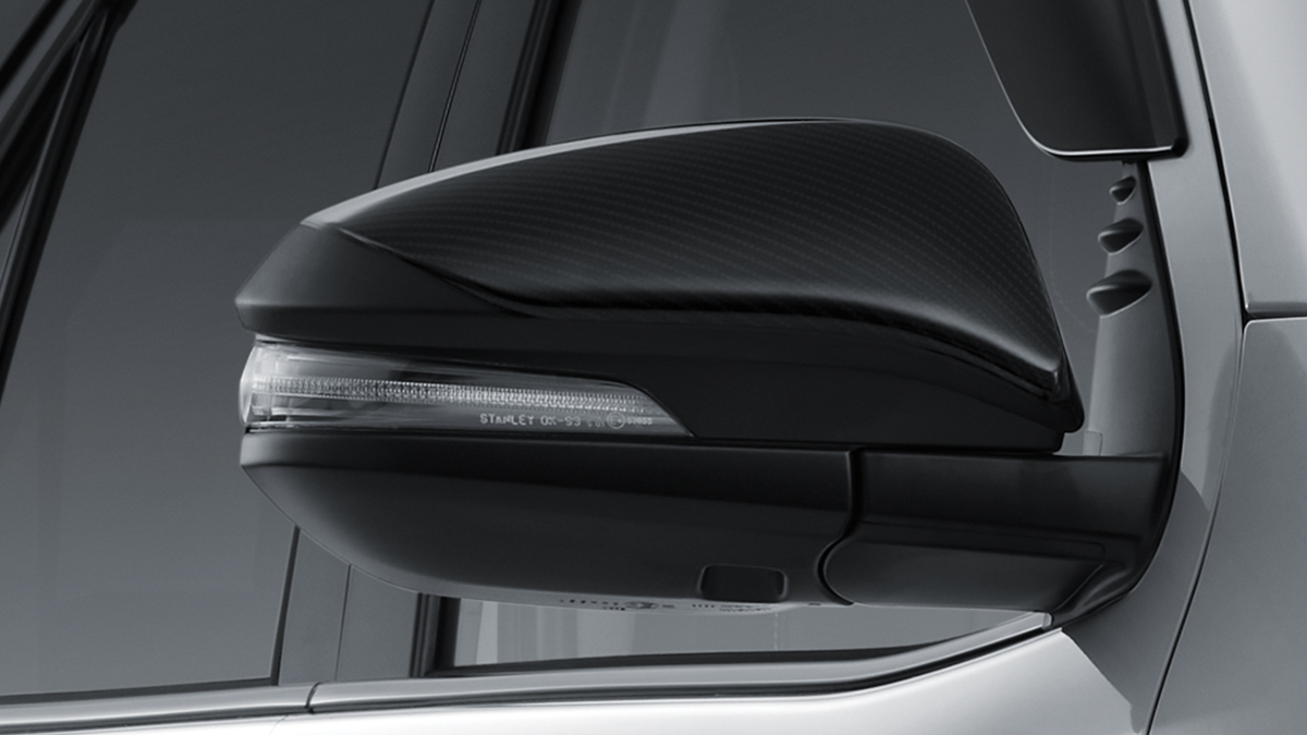 Sporty Outer Mirror Cover