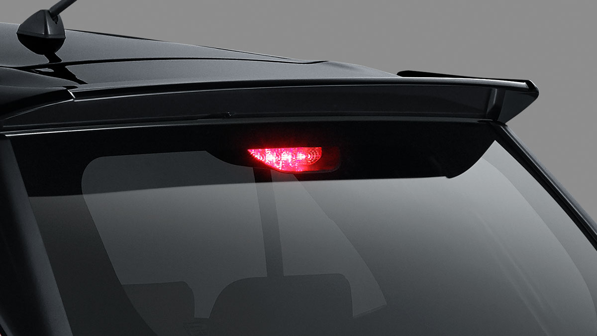 Striking Roof End Spoiler