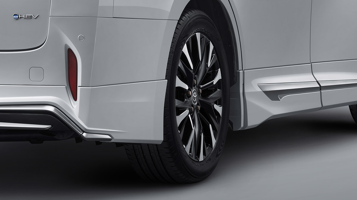 Perfection 19" Alloy Wheel On The Road